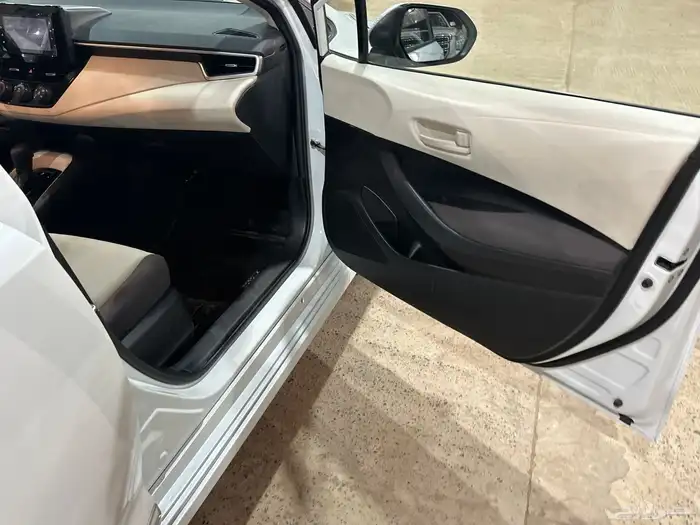 تويوتا كورولا 1.5 موديل 2024 بحالة الوكالة 12