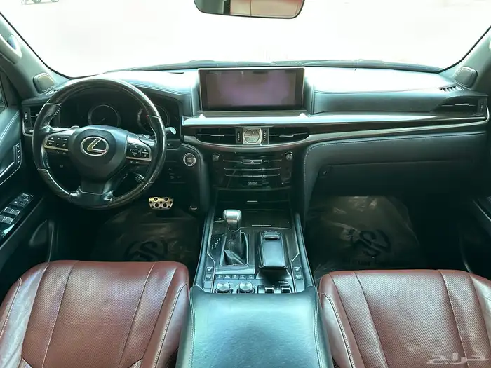 جيب لكزس موديل 2018 15