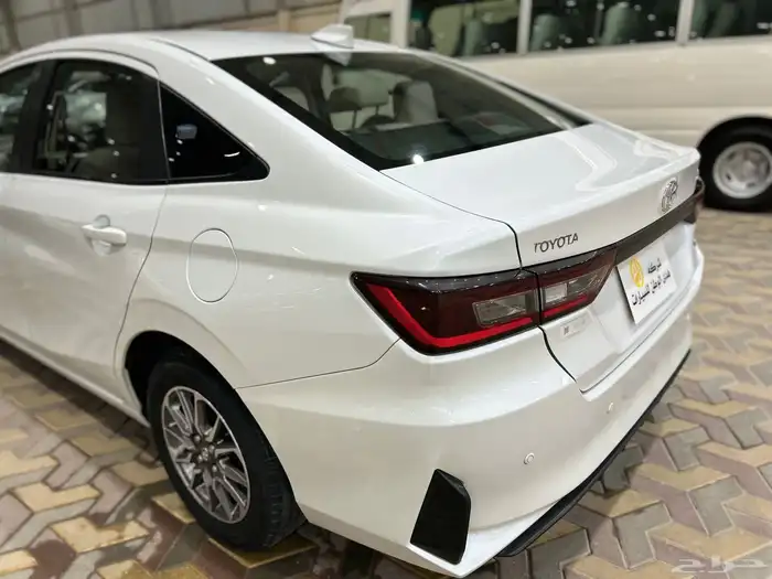 تويوتا ياريس 6