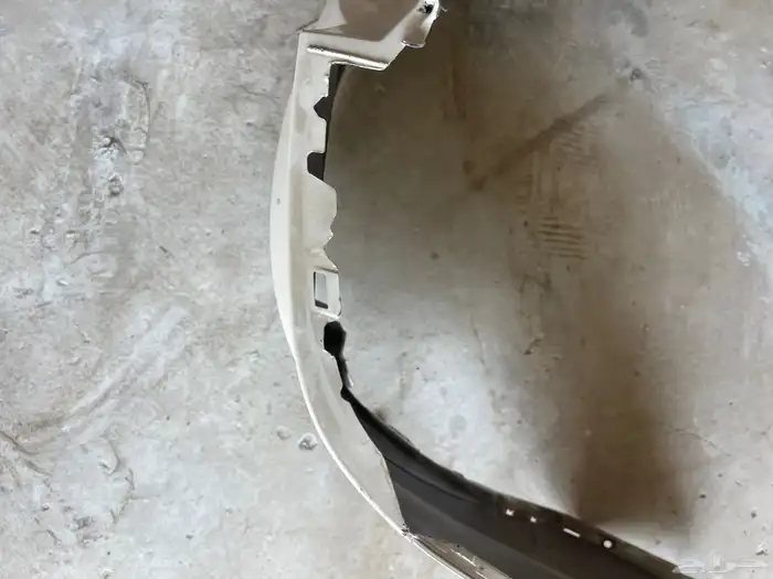 صدام كامري خلفي اصلي وكاله 2025 1