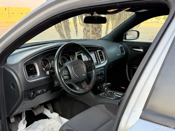 دوج تشارجر SXT موديل 2020 8