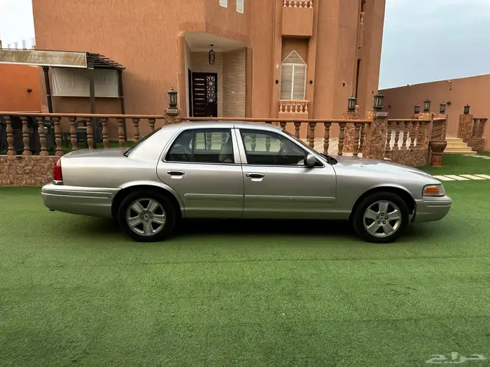 كراون فكتوريا 2008 سعودي 5