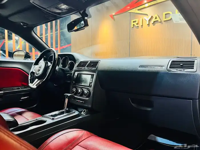 دودج تشالنجر 2014 RT V8 ( بحاله ممتازه) 6