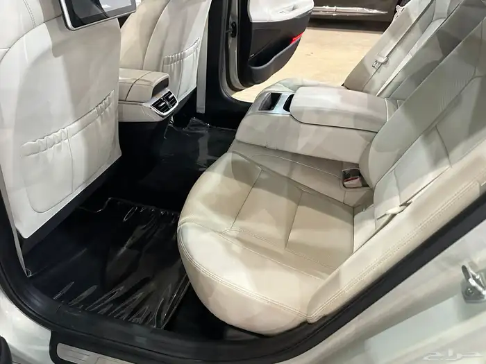 ازيرا بريميوم V6 موديل 2022 فل كامل 30