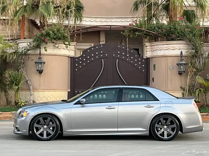 للبيع كرايزلر (( SRT 2014)) 17