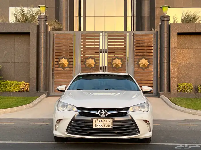 كامري 2017 فل كامل GLX بدي وكاله حتى صدامات وكاله نظيفه جدا 0