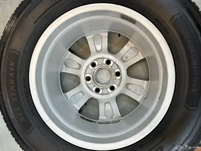 جنوط لاندكروزر 2023 مقاس 18 أصلي وكالة 10