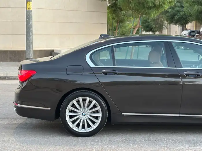 بي ام 2018 نظيف 1