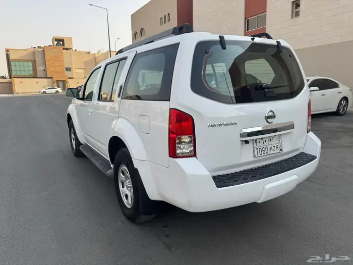 باثفندر 2011 م دبل العداد 252 الف كلم 8