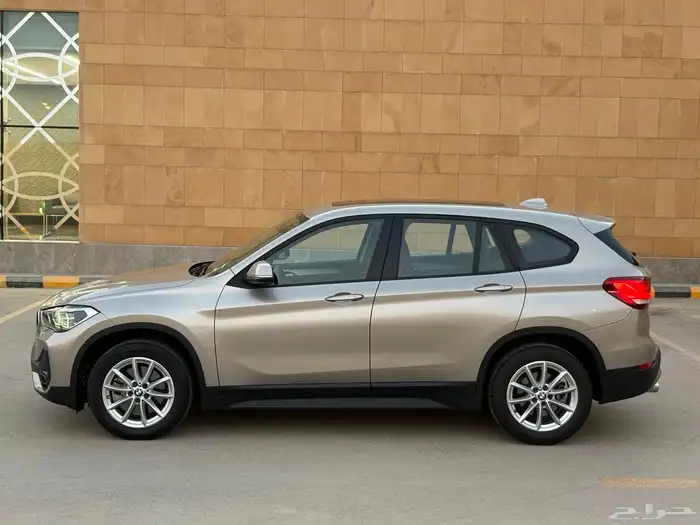 للبيع BMW X1 2022 وكاله 7