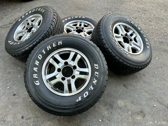 جنوط الحميد جيب ربع او شاص مع كفرات دنلوب 275.70.16 ت22 0