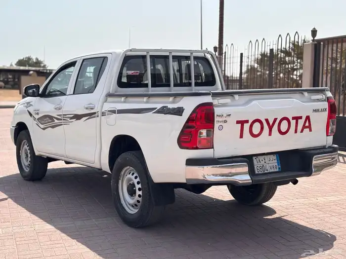 تويوتا هايلكس 2020 ديزل دبل 5