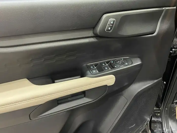 فورد ايفرست 2025 XLS ديزل دبل 7 مقاعد توكيلات الجزيره- 2.0D 9