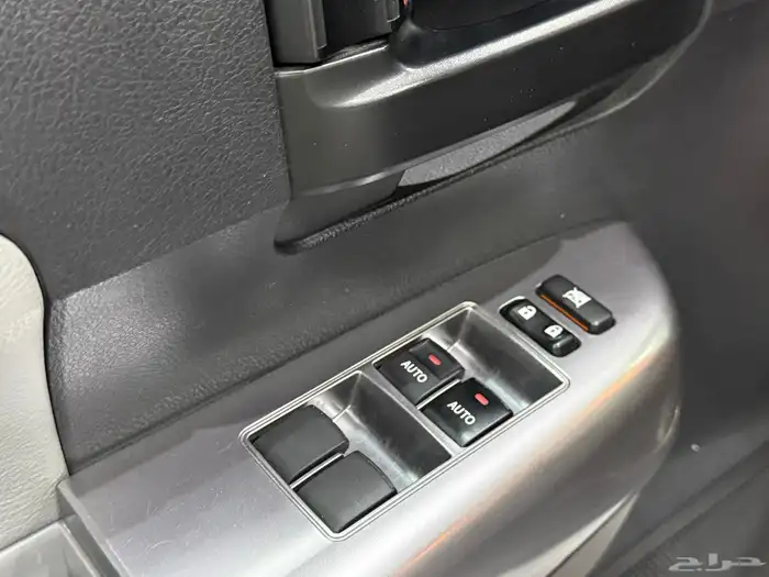 تويوتا سكويا 2020 8