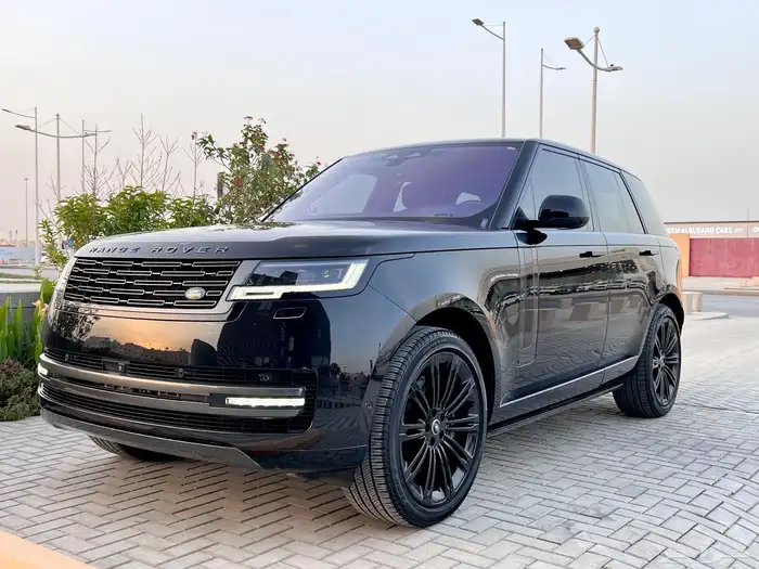 رنج روفر Autobiography 2022 0