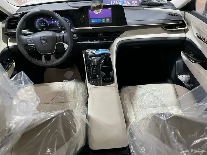 تويوتا   كروان برستيج هايبرد 2026 جديد سعودي 146.600شامل 21