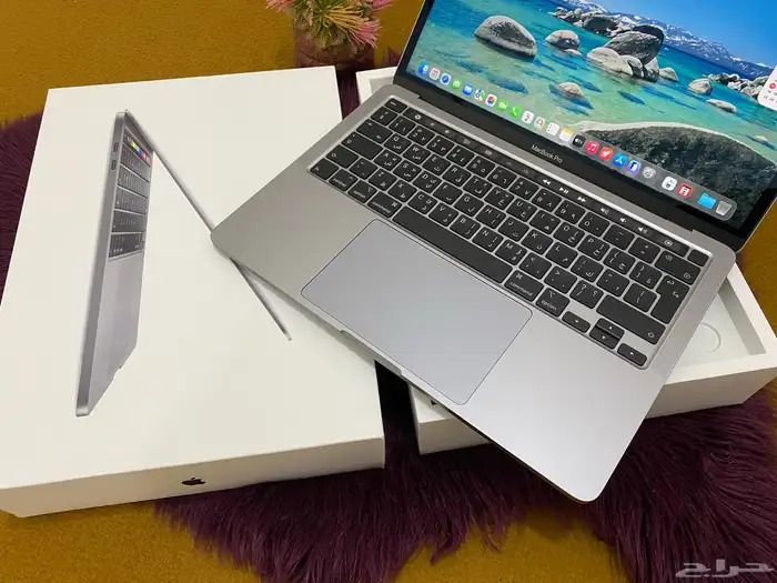 ماك بوك برو نظيف جدا 13