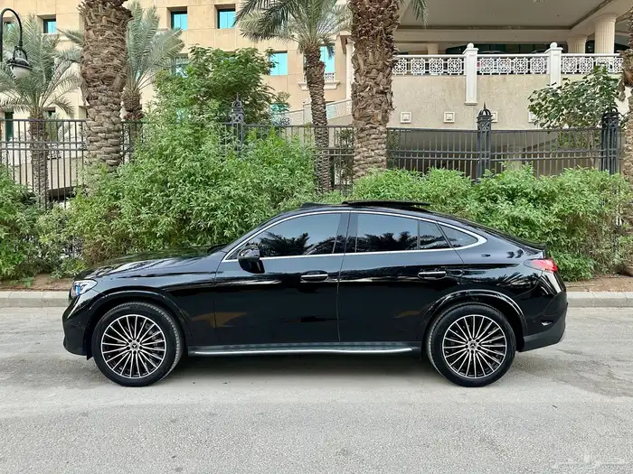 GLC COUPE 300 4Matic فل كامل 2