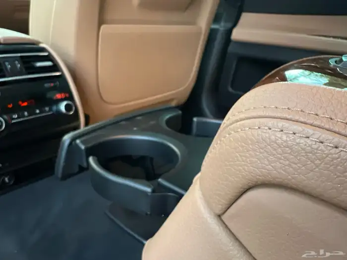 مخزن BMW 730LI الناغي 2015 مواصفات خاصة 87