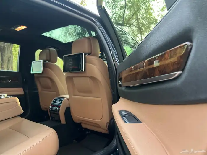 مخزن BMW 730LI الناغي 2015 مواصفات خاصة 53