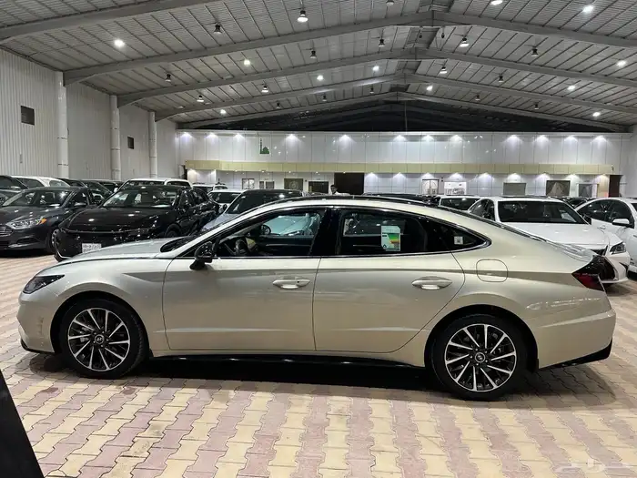 هونداي سوناتا موديل 2023 نص فل 5