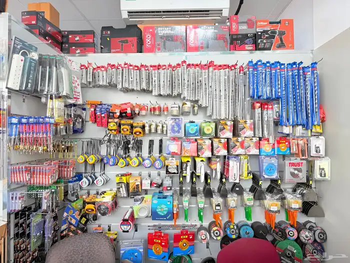 محل مواد بناء للبيع 1