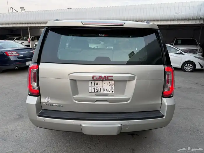 يوكن 2017 SLT دبل فل كامل سعودي 4