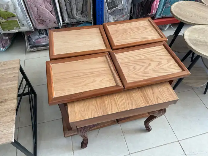 يوجد الينا طولات ارضيه وطولان طعام وطولات داخل 3