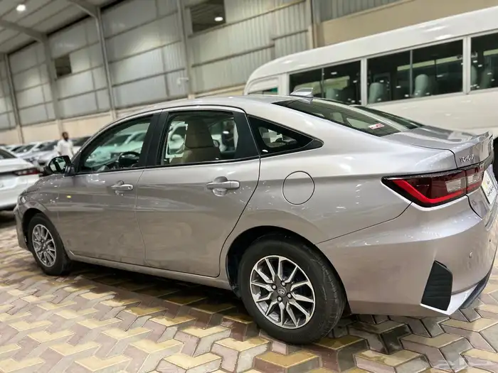 تويوتا يارس 2