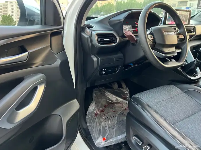 شانجان هنتر موديل 2023 ديزل نظيف 34