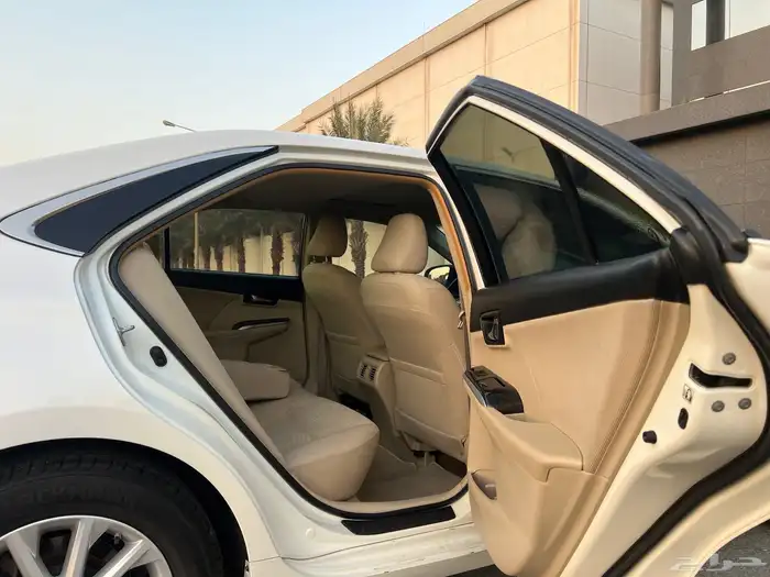 كامري 2017 فل كامل GLX بدي وكاله حتى صدامات وكاله نظيفه جدا 23