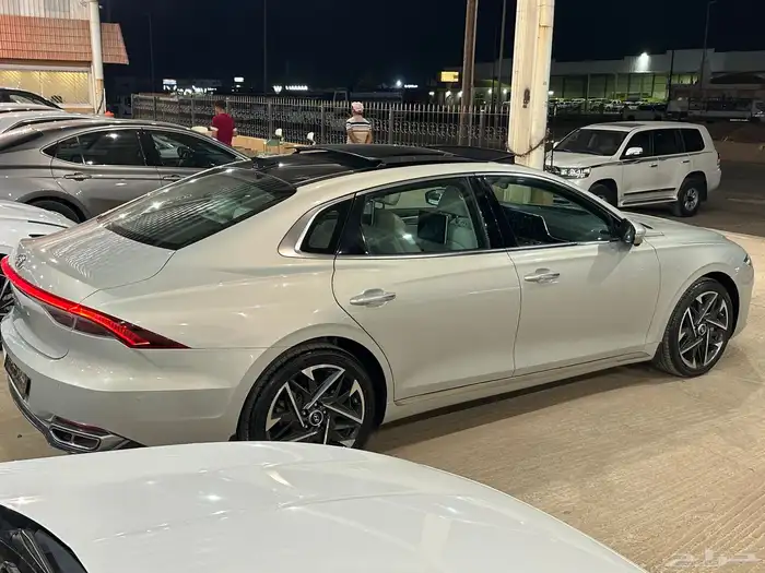 ازيرا بريميوم V6 موديل 2022 فل كامل 5