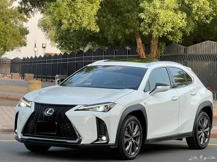 لكزس-UX200-2020(ممشى30الف)اف سبورت بحاله الوكاله 1