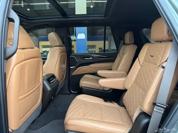 كاديلاك اسكاليد 600 2023 الجميح عداد 52 الف 8