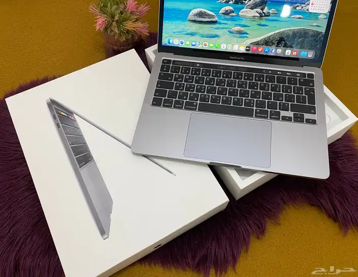 ماك بوك برو نظيف جدا 16