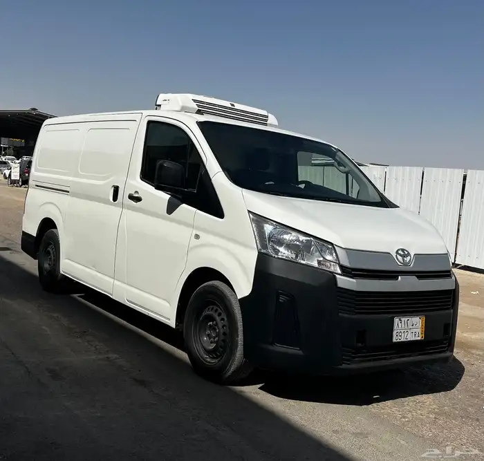 تويوتا هايس باص ثلاجه ديزل موديل 2022 2