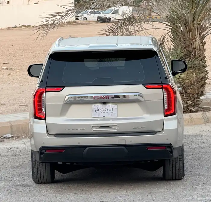 يوكن SLE موديل 2023 قصير دبل شرط 5