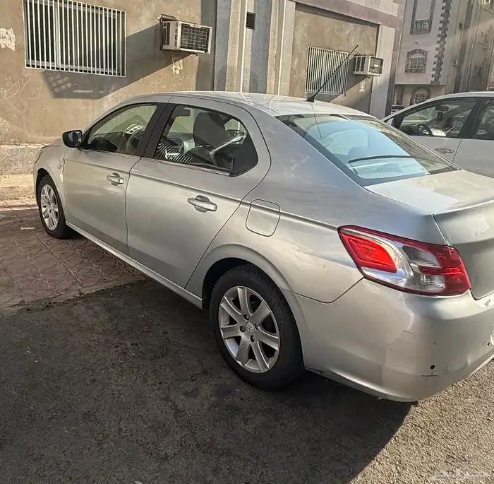 بيجو سيدان موديل 2016 0