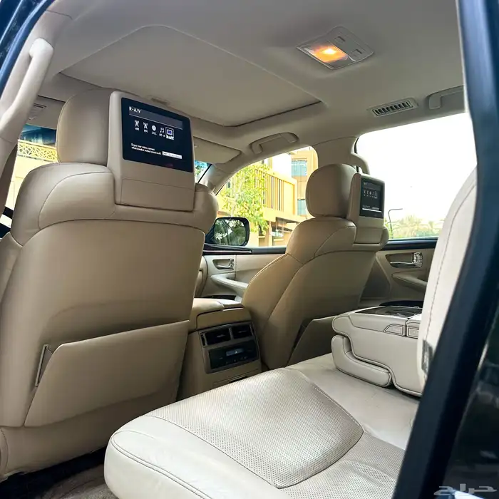 لكزس LX570 2012 مخزن 14