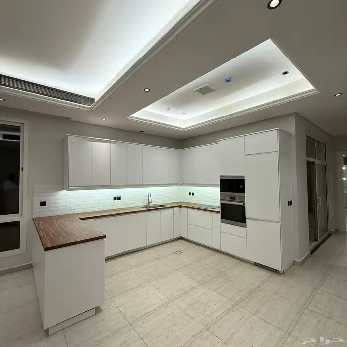 شقة للإيجار حي النخيل 11