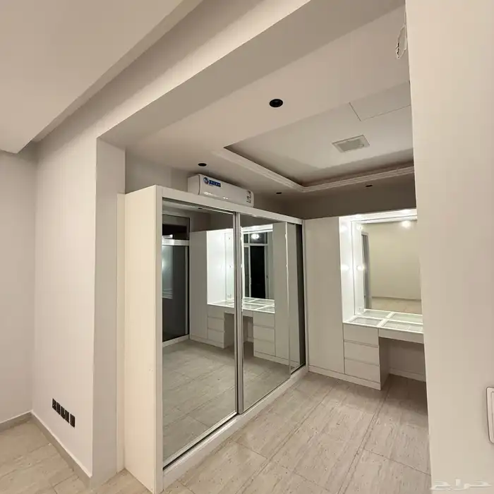 شقة للإيجار حي النخيل 20