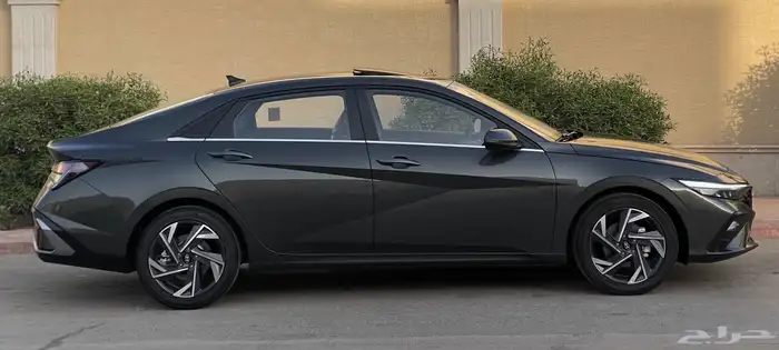 هونداي- إلنترا-2025-كمفورت- بطاقة جمركية- أصفار- بنزين 2