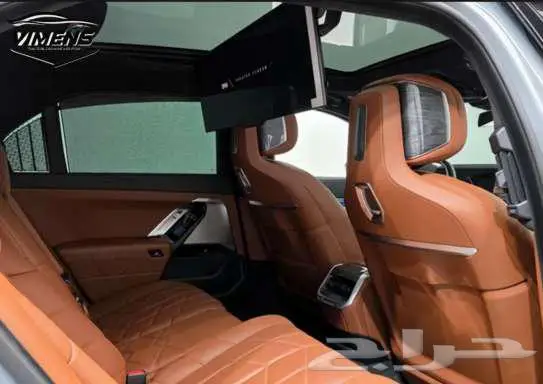 BMW 740i M Sport 2023 الفخامة الألمانية 9