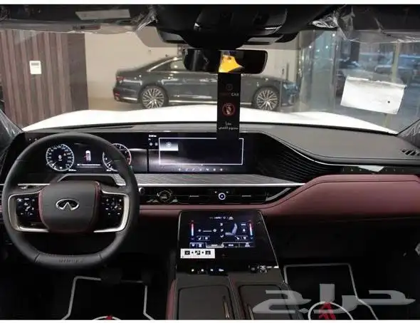 انفينتيQX80 2025 2