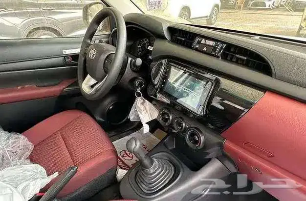 تويوتا هايلوكس 2025 ديزل وينزين غماره gl - GLX عروض خاصة 3