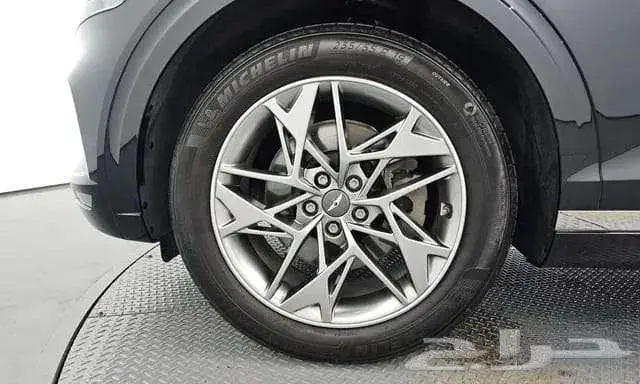 جنسيس - GV70 -2021 3