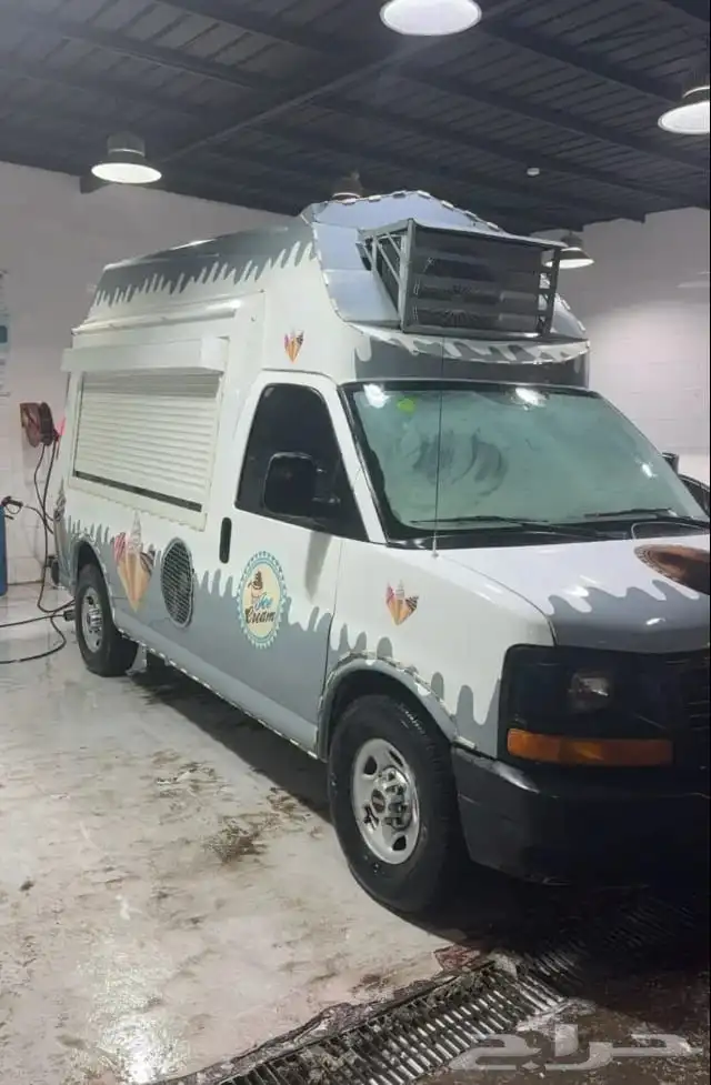 ايجار سيارة ايسكريم 0