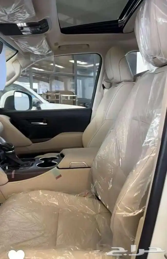 تويوتا لاندكروزرGXR تنفس طبيعي فل كامل بريمي 2025 4