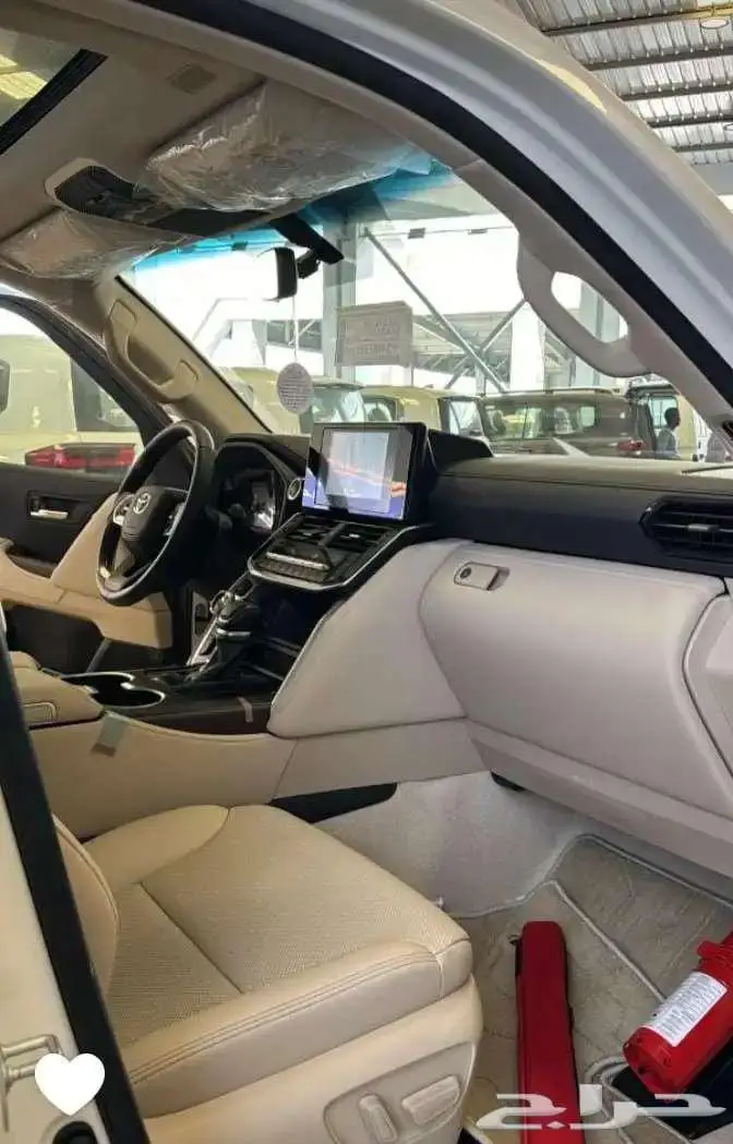 تويوتا لاندكروزرGXR تنفس طبيعي فل كامل بريمي 2025 6