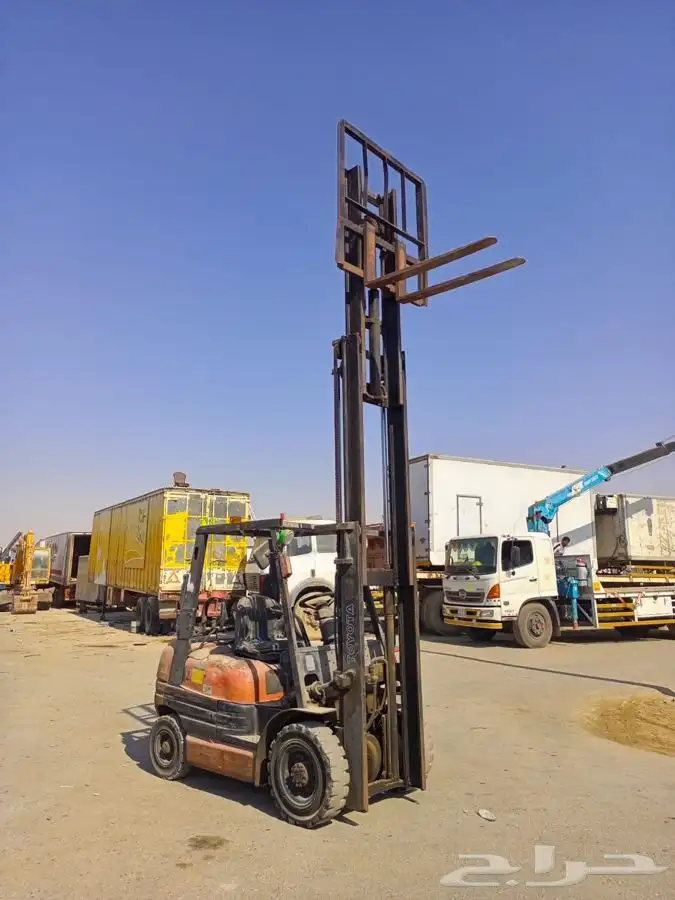 تويوتا رافعه شوكيه طن ونص موديل 1999 6